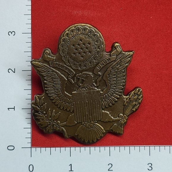 VTG Brass Eagle Emblem E Pluribus Unum 13 Stars Arrows Olive Branch Emblem - Picture 9 of 9
